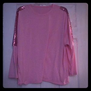 Woman’s Quarter Length Sleeve